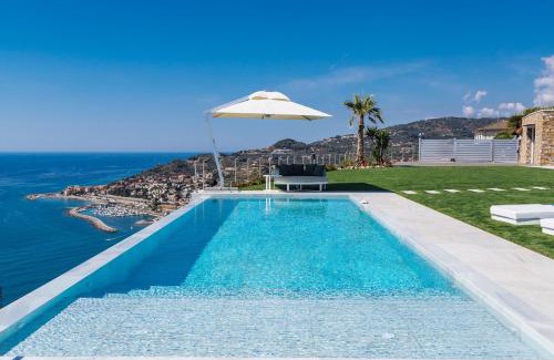 Poggi Villa | Villa Sabrina Riviera dei Fiori a Picco sul Mare con Piscina Privata ,WELLNESS & SPA