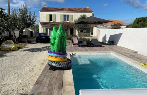 Saint-Pierre-d'Oleron Villa | Villa Saint Pierre D'oléron Avec Piscine Privée