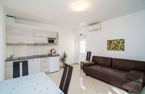 Plat Apartment | Villa Samba - Superior One-Bedroom Apartment with Balcony and Sea View
