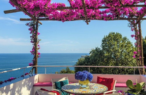 Pogerola Villa | VILLA SANTA CROCE. SEA-VIEW AND LEISURE FOR YOUR AMALFI COAST VACATION