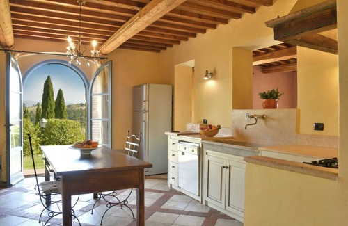 Casale Marittimo Villa | Villa Scudo by Faantasia Villas