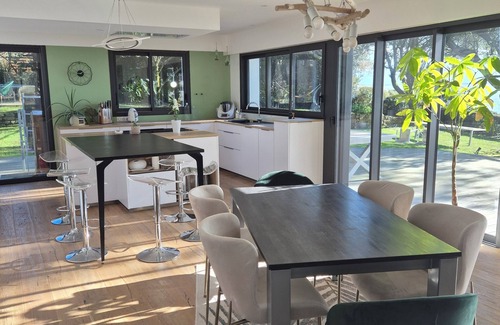 Saint-Marc-sur-Mer Villa | Villa sea view in Saint Marc sur Mer direct beach access