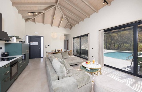 Kateleios Villa | Villa Selena - Three Bedroom Villa, Sleeps 6