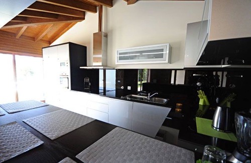 Aborim Villa | Villa Serenidade | 3 Bedrooms | Tennis Court | Countryside Location | Braga |.