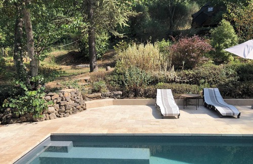 Auriol Villa | Villa set in wooded grounds with swimming pool, zome and tree house.
