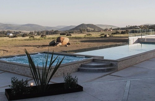 Valle de Guadalupe Ski Chalet | VILLA SIMUL HOTEL BOUTIQUE VALLE DE GPE