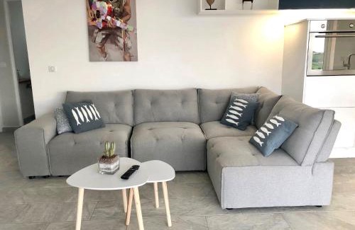 Petit-Bourg Villa | Villa Sinoé
