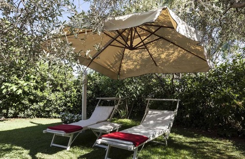 Pesaro Villa | Villa Sirena 10 - Three Bedroom Villa, Sleeps 10