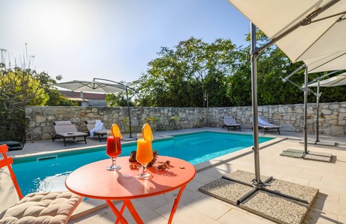 Rakalj Villa | Villa Sole ⭐ ⭐ a family friendly villa with a stunning view over the sea