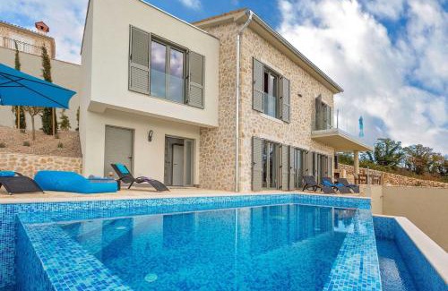 Ripenda Kosi House | Villa Soleil in peaceful location with a sea view