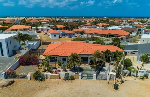 Esmeralda Villa | Villa Sophie Privatepool 5 Minutes From the Beach