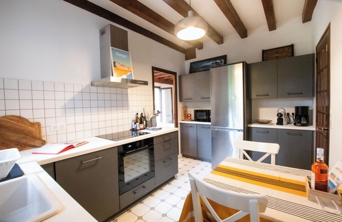 Le Penon Villa | Villa Sous les Pins, à la Plage!