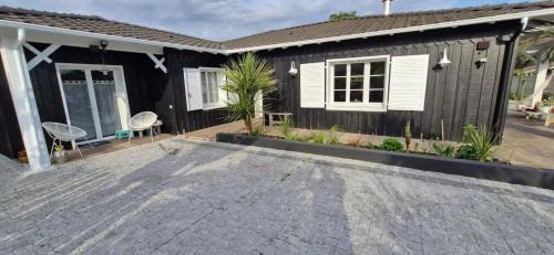 Mios Villa | Villa spacieuse avec piscine à Mios