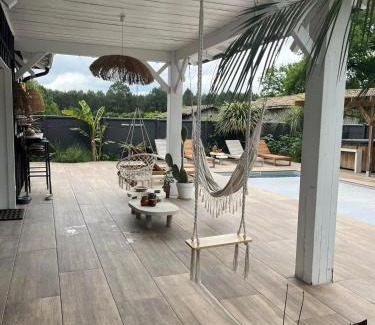 Mios Villa | Villa spacieuse avec piscine à Mios