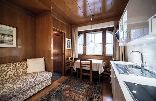 Ortisei Apartment | "Villa Stella Apartment N51" near the ski lifts. Mountain view, terrace and garden