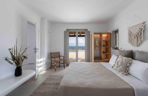 Kalafatis Villa | Villa Stephanie with heated pool, by Red Windmill Villas