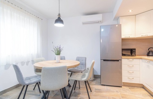 Slivno House | Villa Strikina kuća (V8981-K1) - Zagvozd