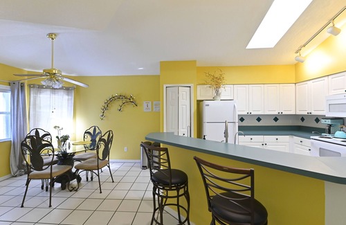 Vero Beach House | Villa Style Living w/Sunroom, Heated Pool & WiFi