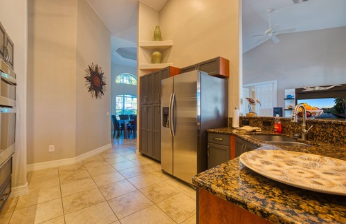 Pelican Villa | VILLA SUENO AMERICANO – HEATED POOL & SPA | GULF ACCESS | BOAT RENTAL + TOURS VOUCHER INCL.