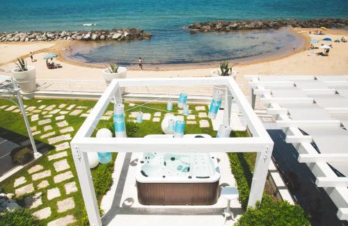 Trappeto Villa | Villa sulla spiaggia Riva Estate by Le Dhome Sicily