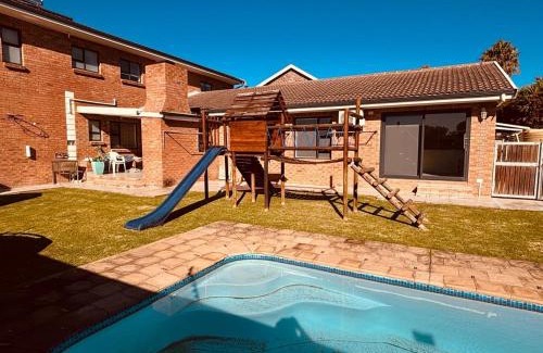 Wavecrest House | Villa Sundown