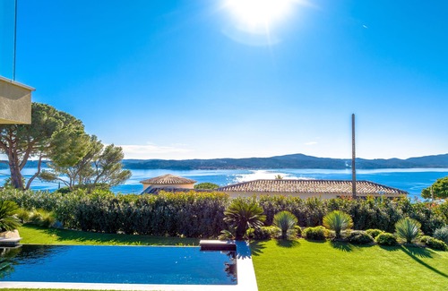Sainte-Maxime Villa | Villa suriplaza, magnificent sea view