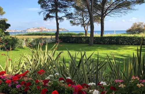 Portoferraio Villa | Villa surrounded by greenery with spectacular views of the Gulf of Portoferraio