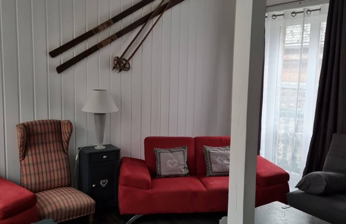 Bagneres-de-Luchon Villa | Villa Sylvie – Elegance & Mountain View, 100m from Luchon Center