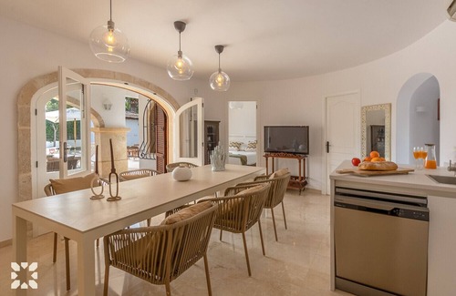 Urbanitzacio la Fustera Villa | Villa Tabarca by Abahana Villas