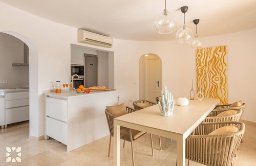 Urbanitzacio la Fustera Villa | Villa Tabarca by Abahana Villas