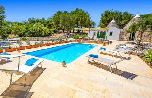 Ceglie Messapica Villa | Villa Tarsilla by Villa Plus