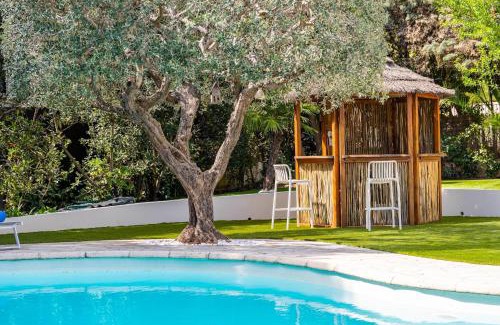 Riou - Petit Juas - Av de Grasse Villa | Villa Tassinia