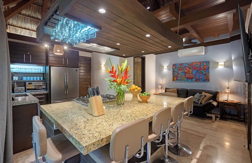 Bucerias Villa | Villa Tayrona, Luxury Tropical Retreat for Groups