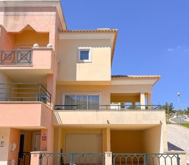 Sesimbra Apartment | Villa Terraços do Castelo by DolceStay