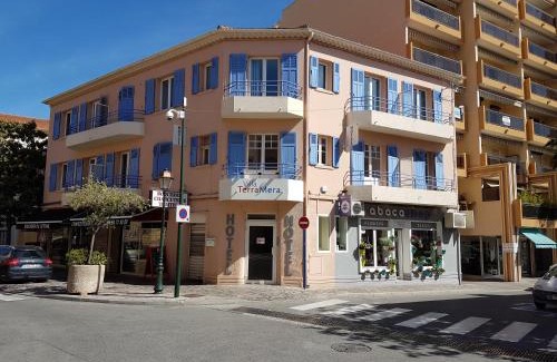 Le Lavandou Hotel | Villa TerraMera Hôtel