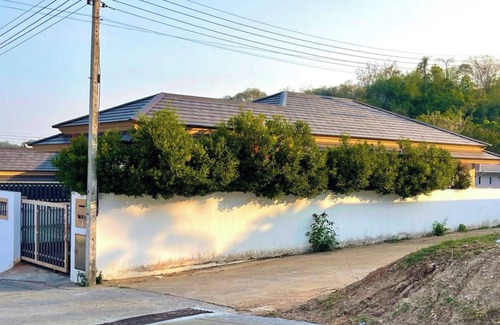 Hua Hin Villa | Villa with Private Pool and BBQ, 3 KM from the Beach!