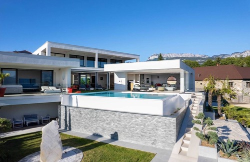 Annecy-le-Vieux House | Villa The Inspiration