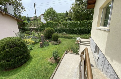 Rakitnitsa House | Villa The Library