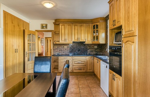 Castell-Platja d'Aro Villa | Villa 'Tiffany' with Private Pool, Private Terrace and Wi-Fi