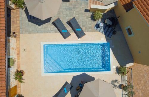 Marcana Villa | Villa Tonin - house for 6 guests with backyard, pool and whirlpool in Marčana Istria, Ferienhaus Istrien