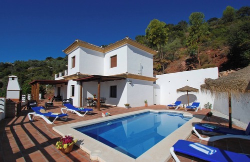 Comares Villa | Villa Torcal 1, 8 Pers, Heated pool,WIFI, BBQ, A/C, Petfriendly,magnific view