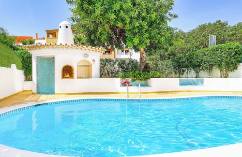 Correeira Villa | Villa Torcato - pretty, traditional villa in Albufeira, with air-con and Wi-Fi