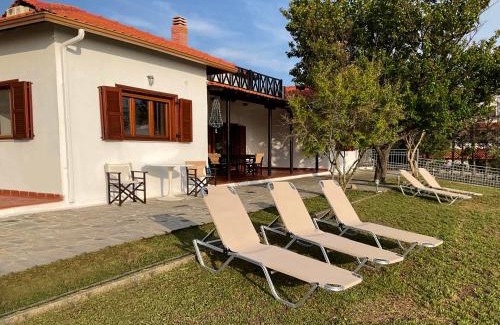 Aristotelis Villa | Villa Totti