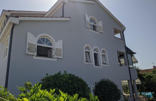 Vinkuran House | Villa Triton