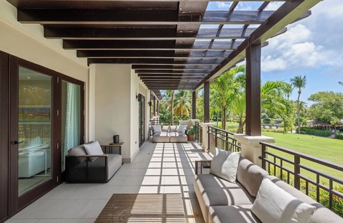 Herreras Apartment | Villa Tropical at Bahia Beach Resort