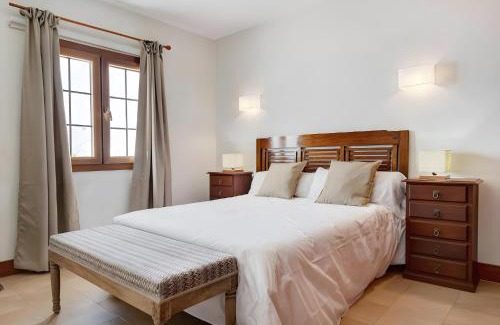 Arrieta Villa | Villa Turqué