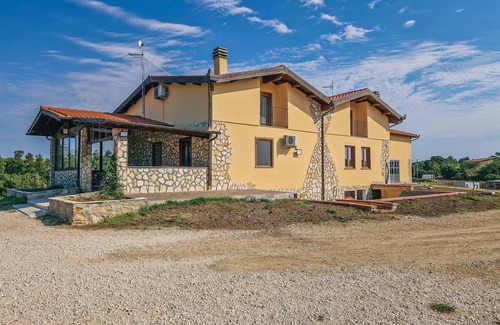 Arlena di Castro Villa | Villa Tuscia apartment, is located 2 km from the beautiful town of Tuscania