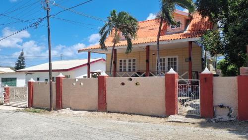 Willemstad House | Villa Tutilia