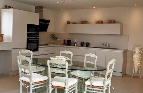 Saint-Maximin House | Villa Ucetia, just outside Uzès