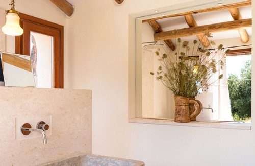 Pittulongu Villa | VILLA UPSIDE DOWN TREE